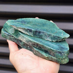 1kg Raw New Zealand Greenstone / Pounamu Carving Slices (R14B234)