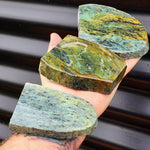 1kg Raw New Zealand Greenstone / Pounamu Carving Slices (R14B314)