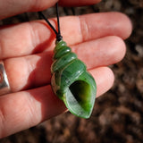 Natural Jade Kakara Shell Pendant Necklace (N2194)