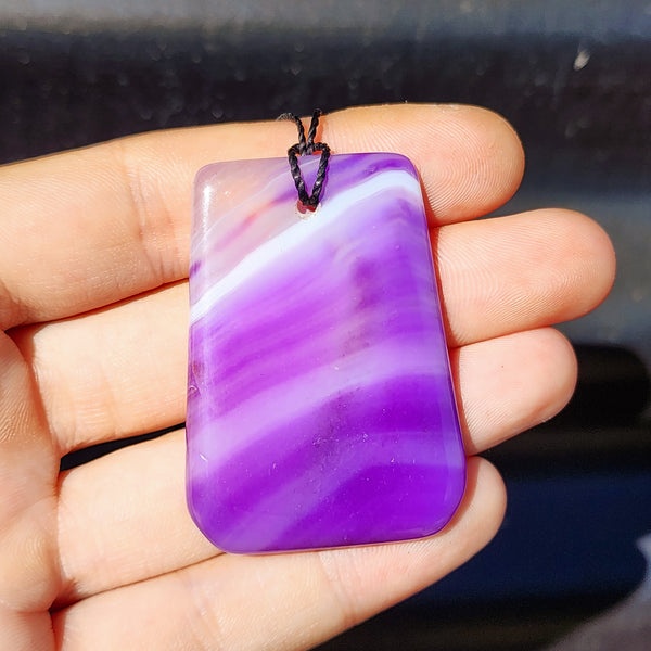 Purple Died Agate Carved Pendant Necklace (1BBB104)