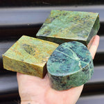 1kg Raw New Zealand Greenstone / Pounamu Carving Slices (R14B358)