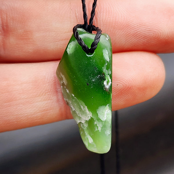 Natural Greenstone Pendant Necklace (AJJC2424)