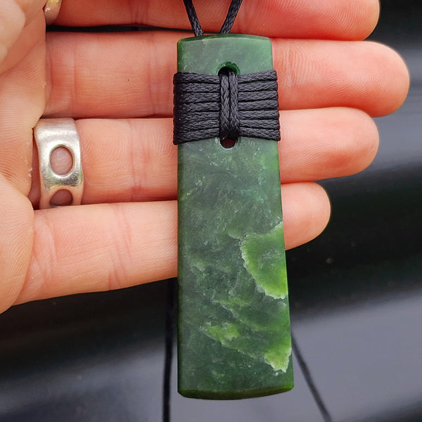 NZ Greenstone Pounamu Toki Pendant Necklace (N296)