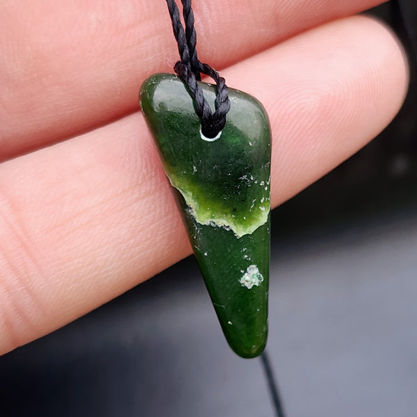Natural Greenstone Pendant Necklace (AJJC2360)
