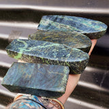 1kg Raw New Zealand Greenstone / Pounamu Carving Slices (R14B488)