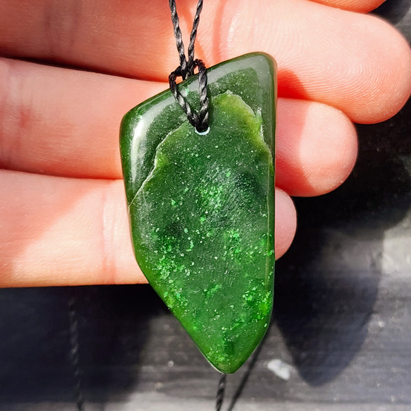 Natural Greenstone Pendant Necklace (AJJC2453)