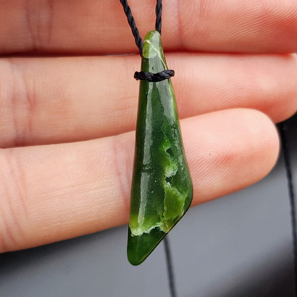 Natural Greenstone Pendant Necklace (AJJC2430)