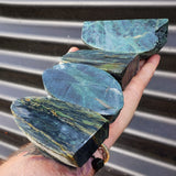 1kg Raw New Zealand Greenstone / Pounamu Carving Slices (R14B481)