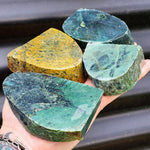 1kg Raw New Zealand Greenstone / Pounamu Carving Slices (R14B426)