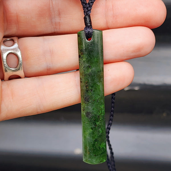 Natural Nephrite Greenstone Pounamu Toki Pendant Necklace