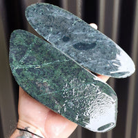 1kg Raw New Zealand Greenstone / Pounamu Carving Slices (R14B252)