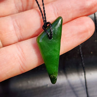 New Zealand Greenstone Pounamu Pendant Necklace (AJJC2323)