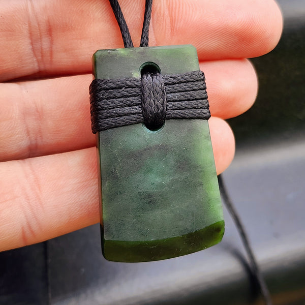 NZ Greenstone Pounamu Toki Pendant Necklace (N371)
