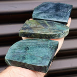 1kg Raw New Zealand Greenstone / Pounamu Carving Slices (R14B331)