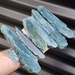 1kg Raw New Zealand Greenstone / Pounamu Carving Slices (R14B175)