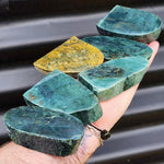 1kg Raw New Zealand Greenstone / Pounamu Carving Slices (R14B423)