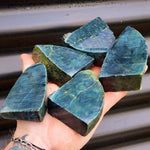 1kg Raw New Zealand Greenstone / Pounamu Carving Slices (R14B399)