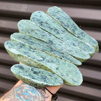 1kg Raw New Zealand Greenstone / Pounamu Carving Slices (R14B236)