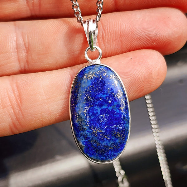 Silver Plated Natural Lapis Lazuli Handmade Oval Shaped Necklace (30X41)