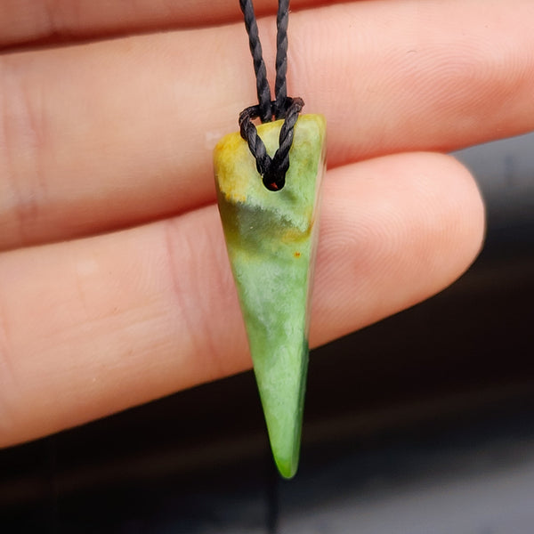 New Zealand Greenstone Pounamu Pendant Necklace (AJJC2291)