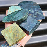 1kg (BUTTS) Raw New Zealand Greenstone / Pounamu Carving Slices (R14B386)