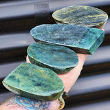 1kg Raw New Zealand Greenstone / Pounamu Carving Slices (R14B446)