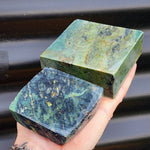 1kg Raw New Zealand Greenstone / Pounamu Carving Slices (R14B357)