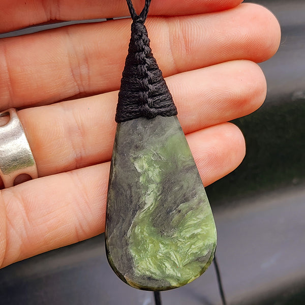 NZ Greenstone Pounamu Roimata Pendant Necklace (N364)