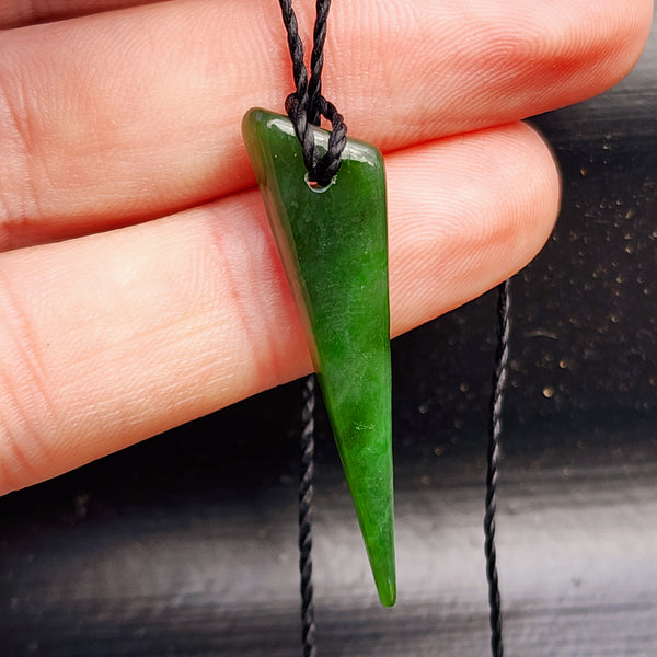 New Zealand Greenstone Pounamu Pendant Necklace (AJJC2331)