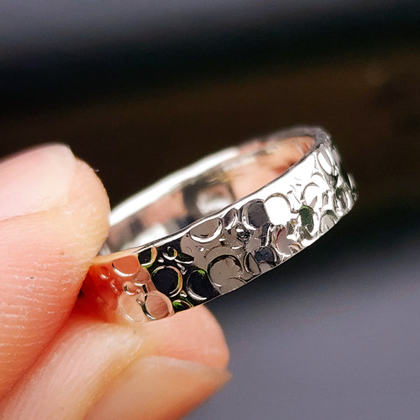 (R) Solid 925 Sterling Silver Textured Hammer Finish 5mm Band Ring