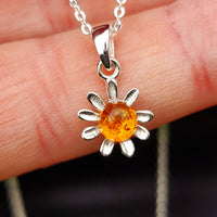 Solid 925 Sterling Silver & Natural Amber Daisey Pendant Necklace