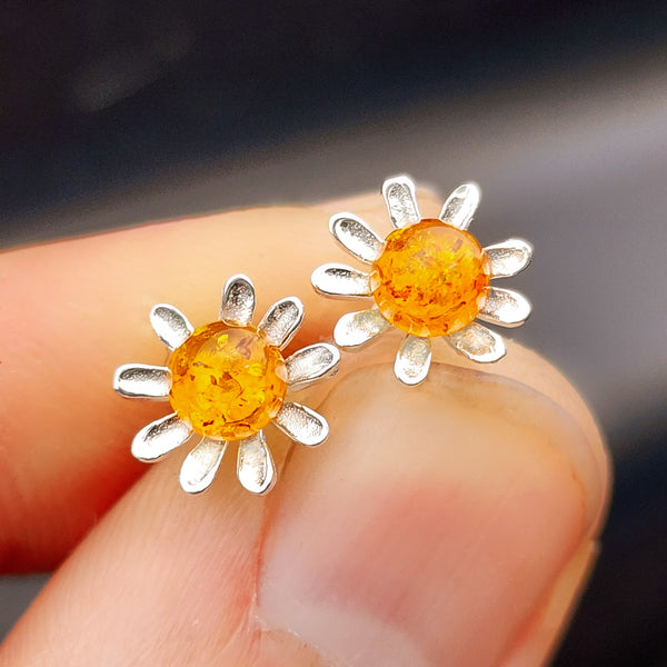 Solid 925 Sterling Silver & 9mm Natural Amber Daisey Stud Earrings