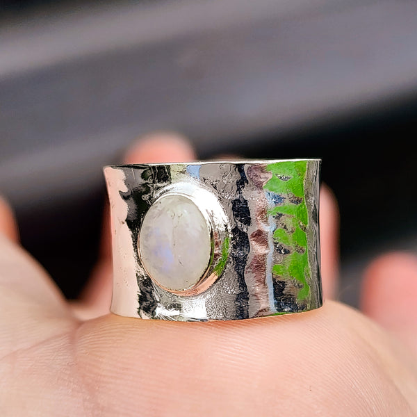 (R) Solid 925 Sterling Silver & Natural Moonstone Hammer Finish Cuff Ring