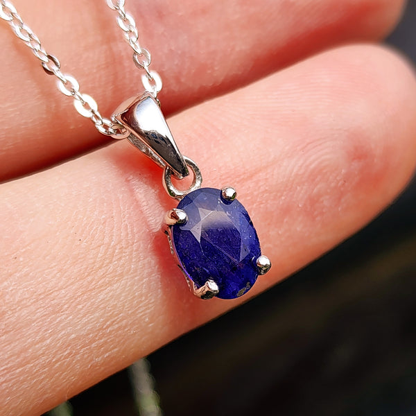 925 Sterling Silver & Natural Sapphire Handmade Clawed Oval Pendant Necklace