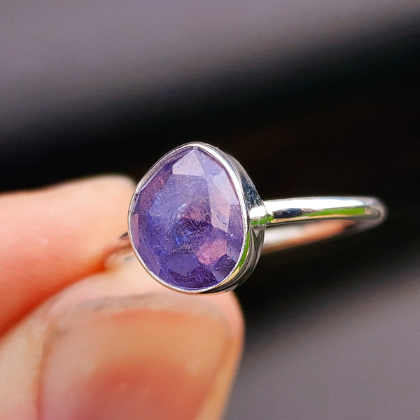 (Q) Solid 925 Sterling Silver & Natural Tanzanite Irregular Shaped Handmade Ring