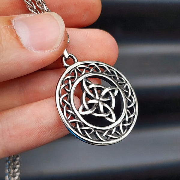 Solid Stainless Steel Round Celtic Knot Pendant & Chain Necklace