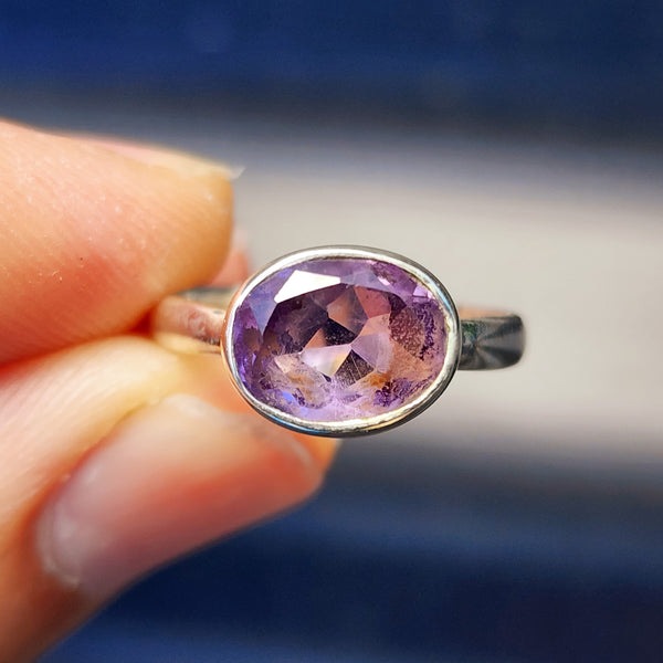 (O) Solid Sterling Silver & Amethyst Stone Handmade Solitaire Ring