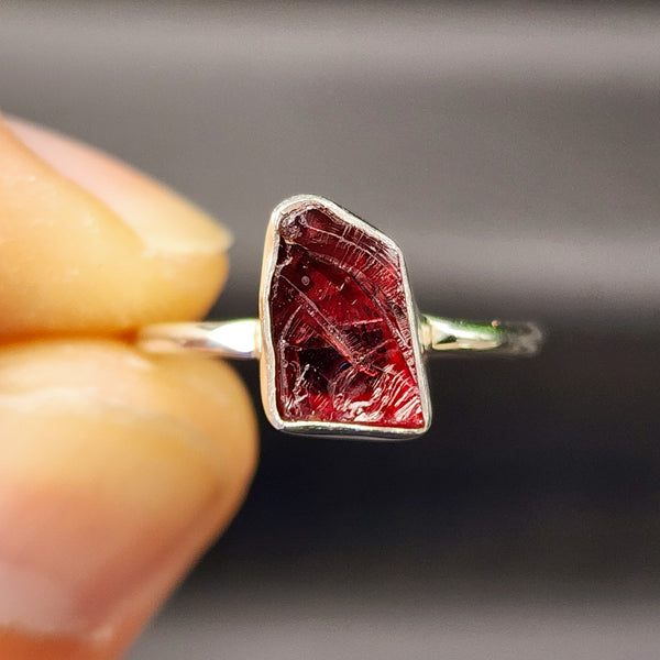 (O) Solid Sterling Silver & Raw Red Garnet Irregular Stone Handmade Solitaire Ring