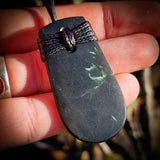 NZ Greenstone Pounamu Toki  Pendant Necklace (N817)