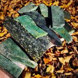 1KG Raw NZ Greenstone Pounamu Nephrite Carving Slices Offcuts (R14B622)