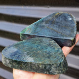 1kg Raw New Zealand Greenstone / Pounamu Carving Slices (R14B508)