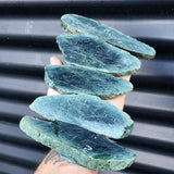 1kg Raw New Zealand Greenstone / Pounamu Carving Slices (R14B201)