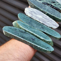 1kg Raw New Zealand Greenstone / Pounamu Carving Slices (R14B221)