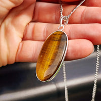 Silver Plated Natural Tiger Eye Handmade Oval Shaped Necklace (30X43)