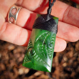 NZ Greenstone Pounamu Etched Toki Pendant Necklace (N956)