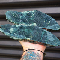 1kg Raw New Zealand Greenstone / Pounamu Carving Slices (R14B222)