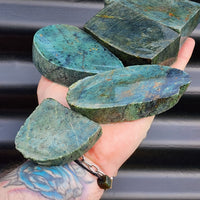 1kg Raw New Zealand Greenstone / Pounamu Carving Slices (R14B383)