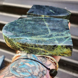 1kg Raw New Zealand Greenstone / Pounamu Carving Slices (R14B485)
