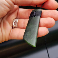 NZ Greenstone Pounamu Toki Pendant Necklace (N291)