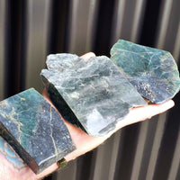 1kg Raw New Zealand Greenstone / Pounamu Carving Slices (R14B250)